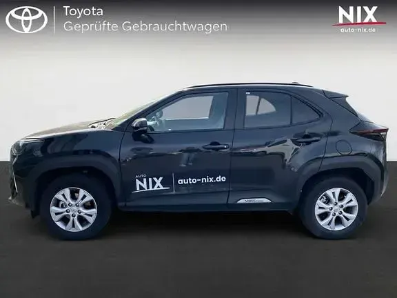 Gebraucht Toyota Yaris Plus 130 PS (95 kW) 2025 Mystic schwarz mica Kleinwagen