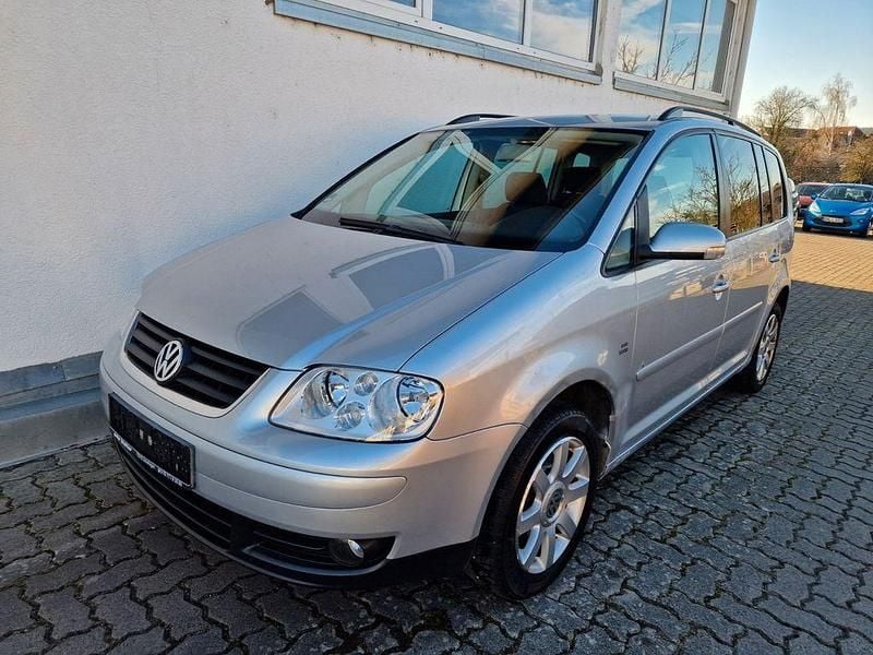 Silber Gebraucht 2006 VW Touran Trendline Van / Kleinbus | 2.590 € (Superpreis) - Bild 1/4