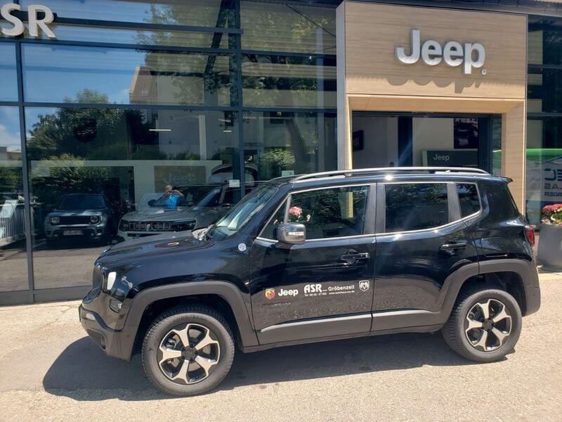 Gebraucht Jeep Renegade Trailhawk 180 PS (132 kW) 2022 Schwarz metallic SUV