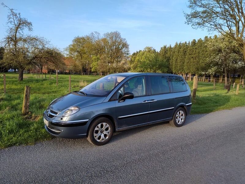 Blau Gebraucht 2012 Citroën C8 Exclusive Van / Kleinbus | 6.600 € (Teuer) - Bild 1/4