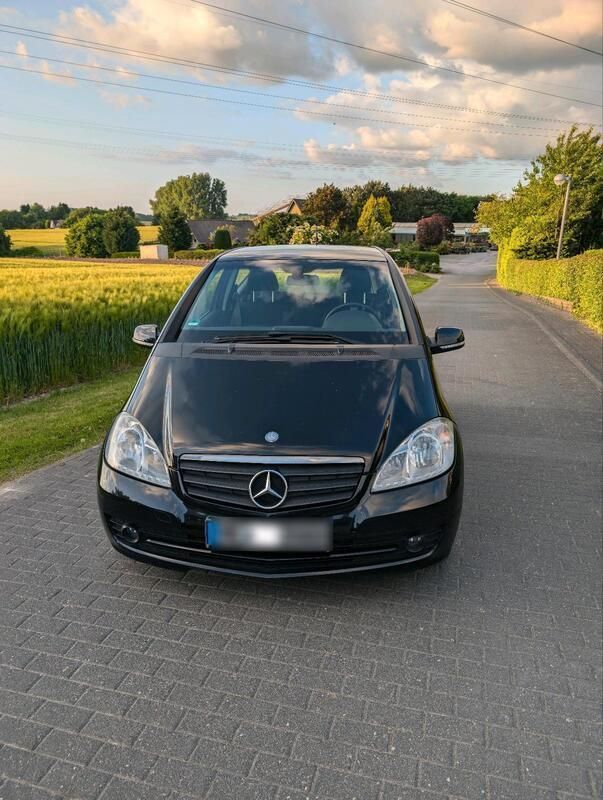 Schwarz Gebraucht 2009 Mercedes A160 Kleinwagen | 2.750 € (Guter Preis) - Bild 1/4