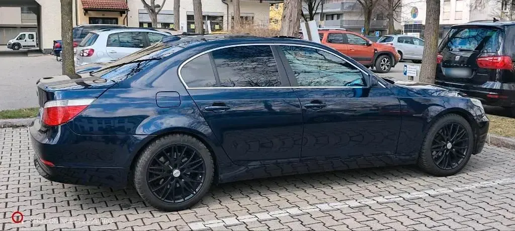Gebraucht BMW 520 170 PS (125 kW) 2004 Blau Limousine