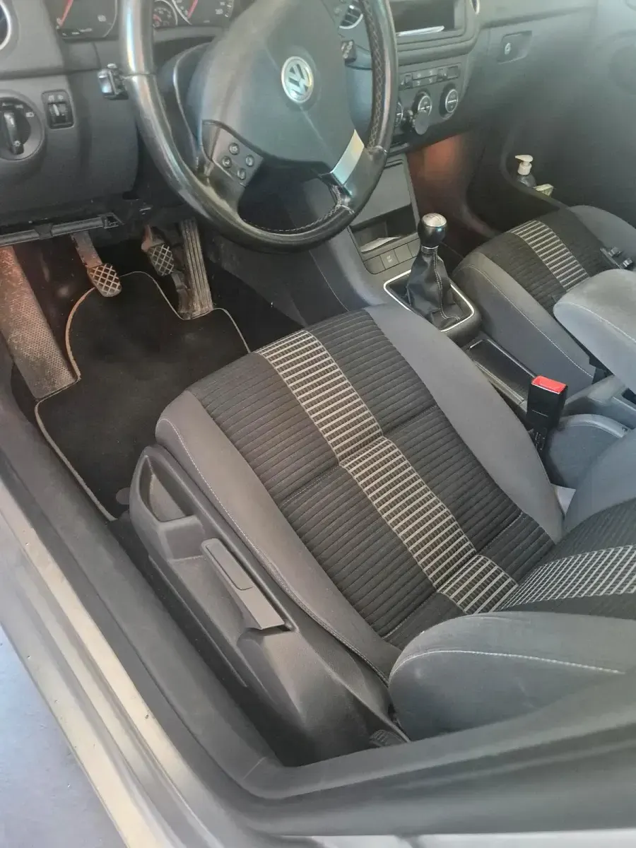Gebraucht VW Golf Plus Cross 105 PS (77 kW) 2008 Silber Limousine