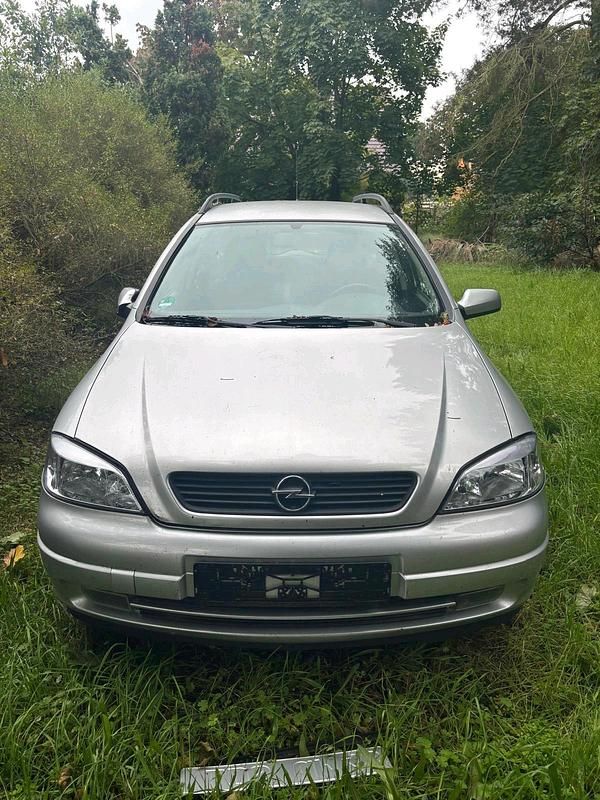 Usata Opel Astra 101 CV (74 kW) 2000 Argento Station wagon