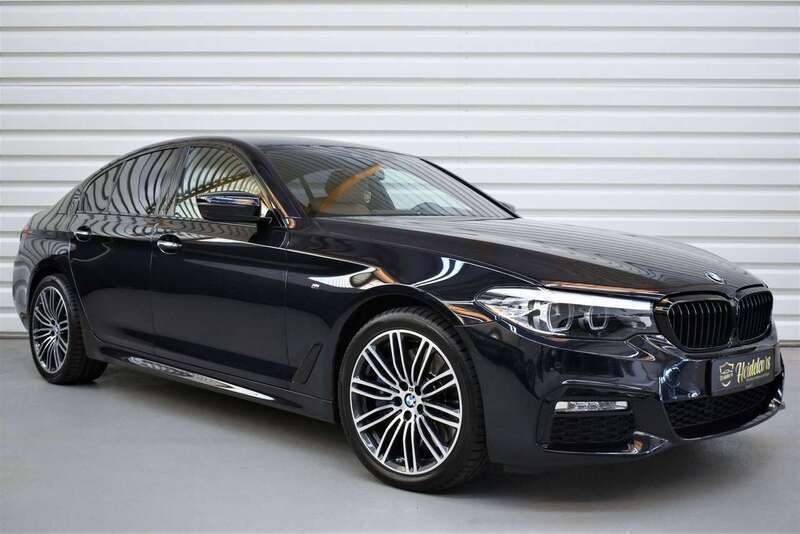 Carbonschwarz metallic Gebraucht 2017 BMW 540 M Sport Limousine | 33.990 € (Fairer Preis) - Bild 1/4