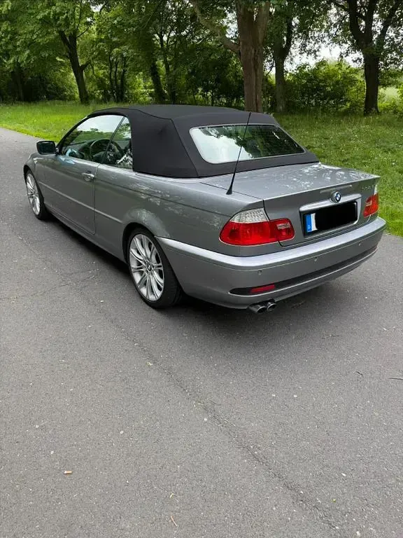 Gebraucht BMW 330 Sport Line 231 PS (169 kW) 2003 Grau Cabrio
