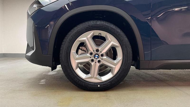 Neu BMW iX1 Shadowline 230 kW (313 PS) 2026 SUV