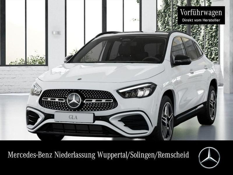 Weiß Gebraucht 2025 Mercedes GLA180 AMG SUV | 42.900 € (Fairer Preis) - Bild 1/3