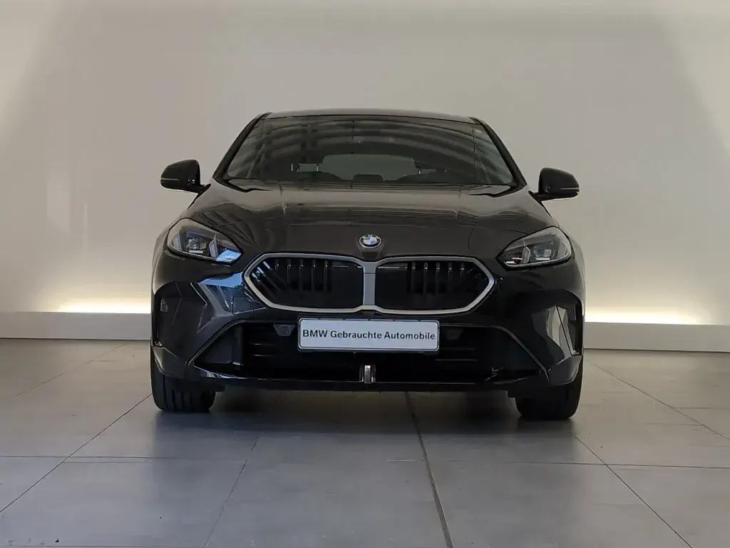 Gebraucht BMW 116 Efficient Dynamics 122 PS (89 kW) 2025 Black sapphire metallic Kleinwagen