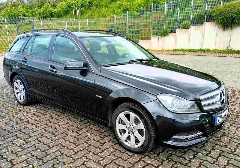 Schwarz Gebraucht 2012 Mercedes C220 Kombi | 7.400 € (Fairer Preis) - Bild 1/4