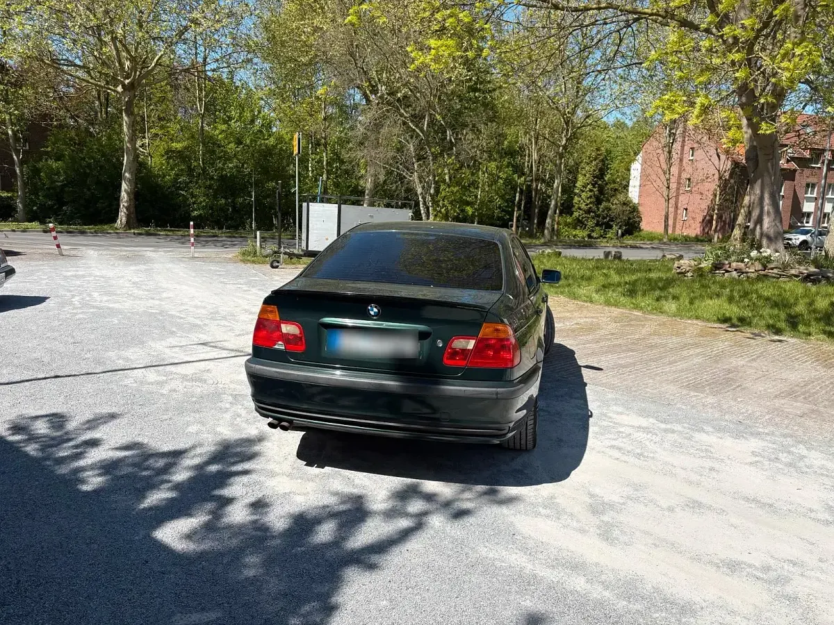 Gebraucht BMW 323 170 PS (125 kW) 1999 Limousine