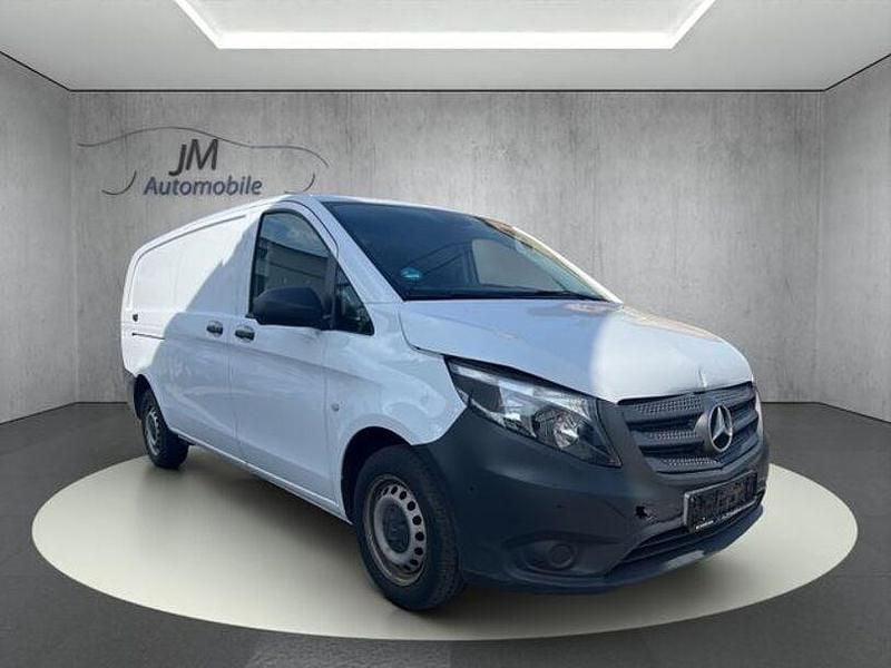 Andere Gebraucht 2024 Mercedes Vito Van | 21.990 € - Bild 1/4
