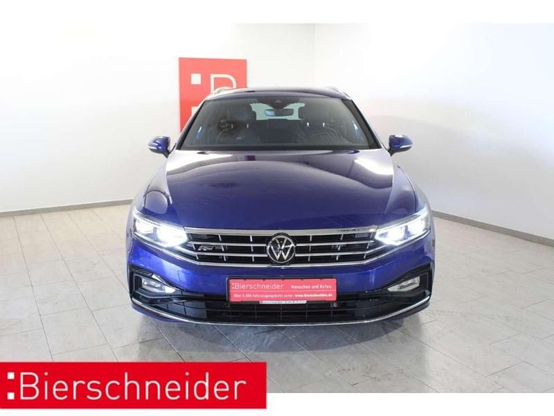 Gebraucht VW Passat R-line 200 PS (147 kW) 2024 Blau Kombi