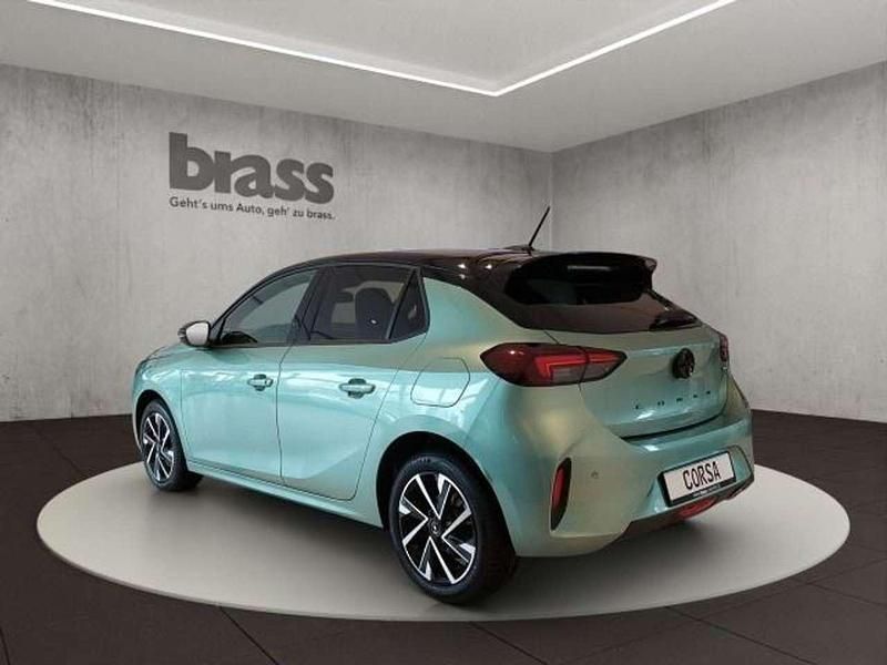Neu Opel Corsa 110 PS (80 kW) 2026 Eukalyptus grün (metallic) Kleinwagen