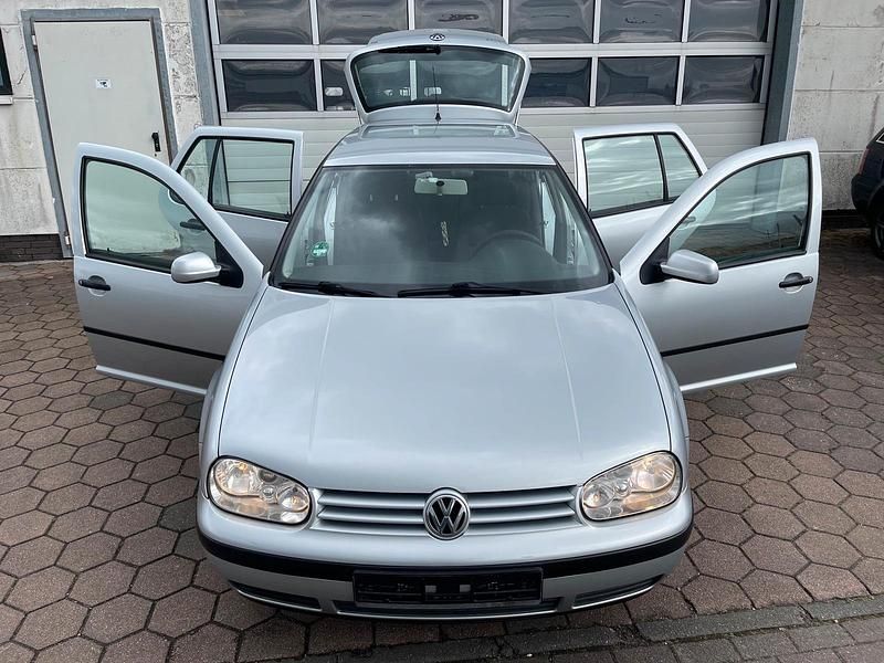 Gebraucht VW Golf IV 101 PS (74 kW) 2001 Silber Kleinwagen