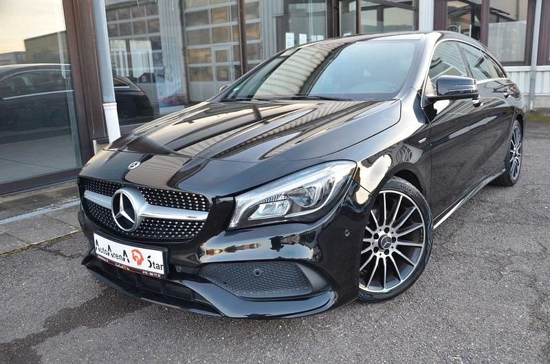 Nachtschwarz Gebraucht 2017 Mercedes CLA200 Edition Kombi | 18.790 € (Fairer Preis) - Bild 1/4