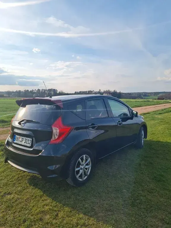 Usata Nissan Note Acenta 80 CV (58 kW) 2016 Nero Utilitaria