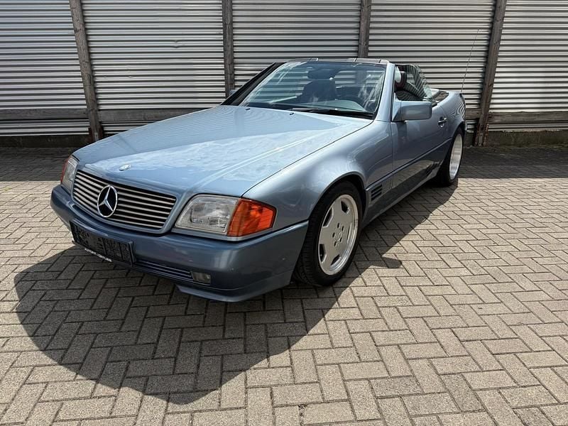 Blau Gebraucht 1990 Mercedes SL300 Cabrio | 12.900 € - Bild 1/4