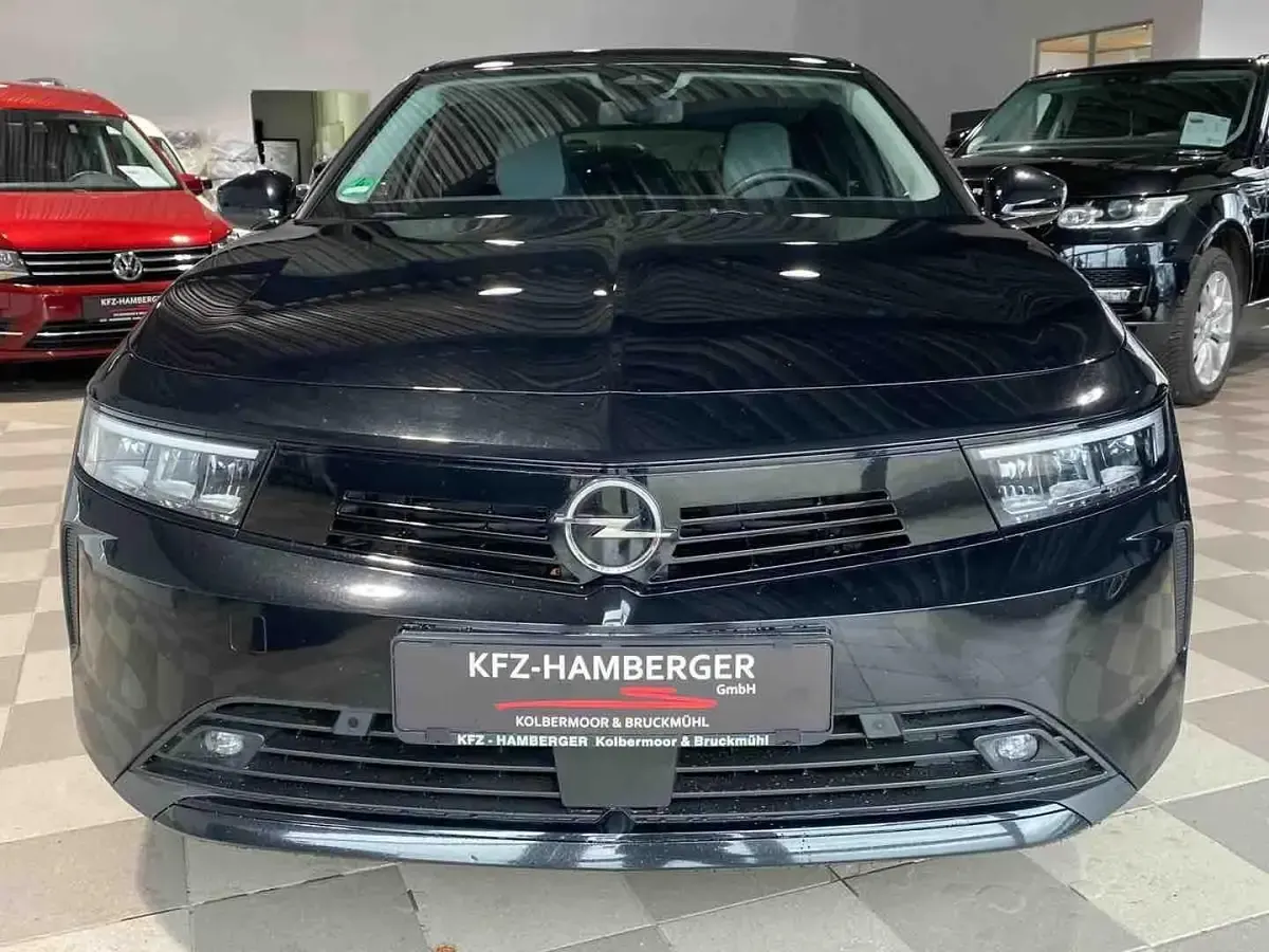 Gebraucht Opel Astra Business Edition 131 PS (96 kW) 2023 Schwarz Kombi