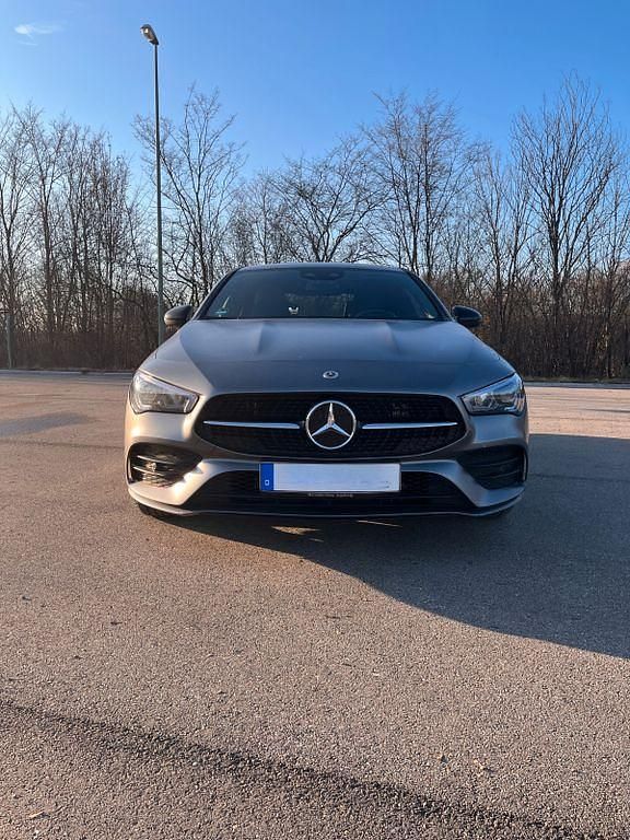 Gebraucht Mercedes CLA250e AMG line 218 PS (160 kW) 2021 Grau Limousine