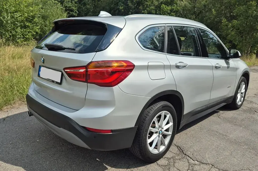 Gebraucht BMW X1 Advantage 140 PS (102 kW) 2017 Silber SUV