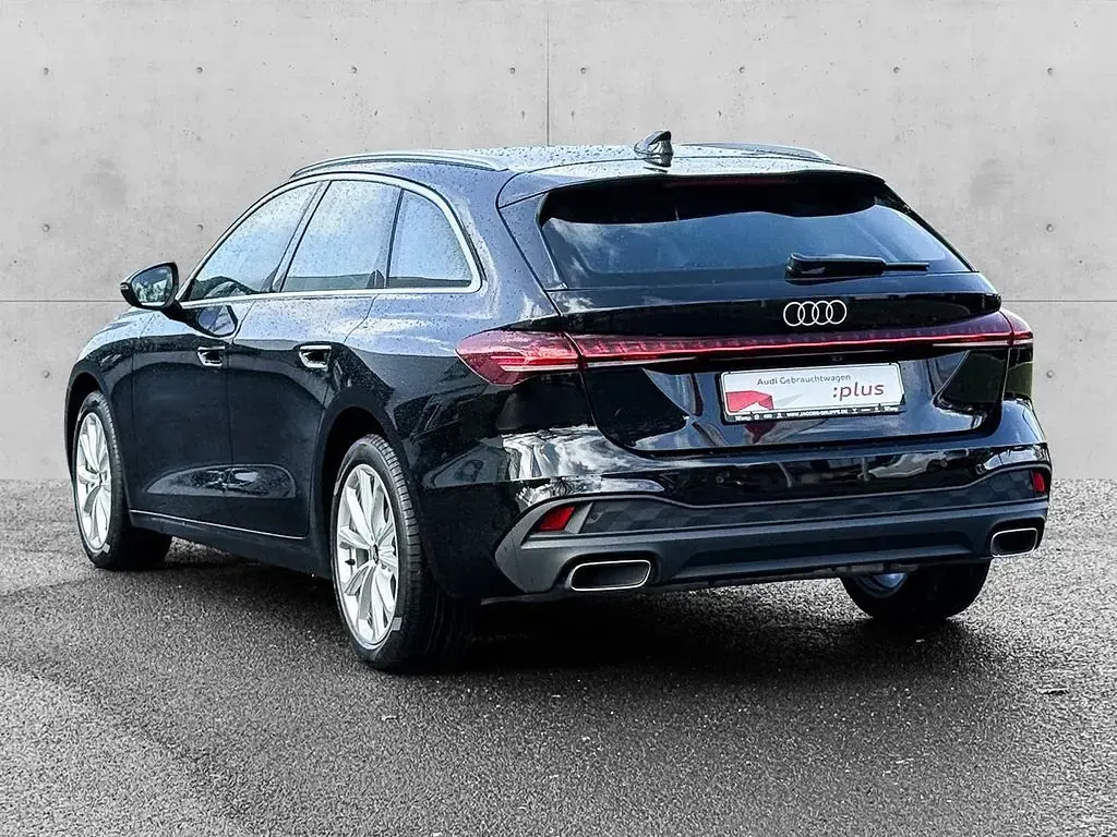 Second-hand Audi A5 Sport 204 CP (150 kW) 2025 Negru Break