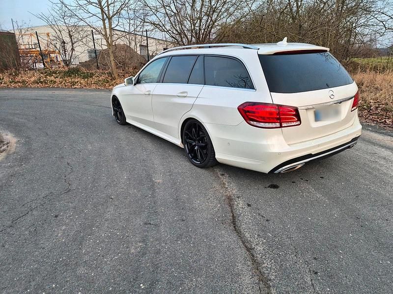 Gebraucht Mercedes E350 252 PS (185 kW) 2013 Weiß Kombi
