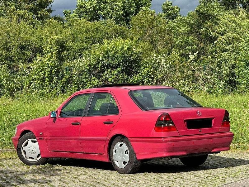 Gebraucht Mercedes C180 Elegance 122 PS (89 kW) 1997 Rot Limousine