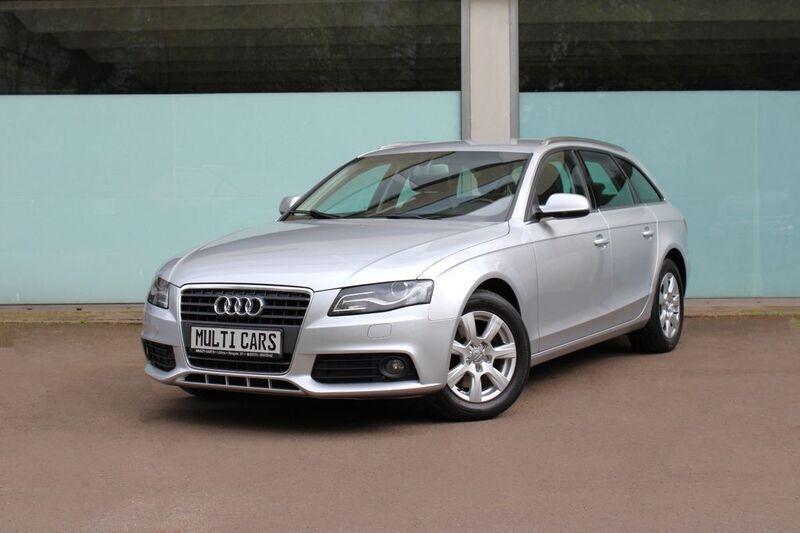 Silber Gebraucht 2011 Audi A4 Limousine | 6.490 € (Guter Preis) - Bild 1/4