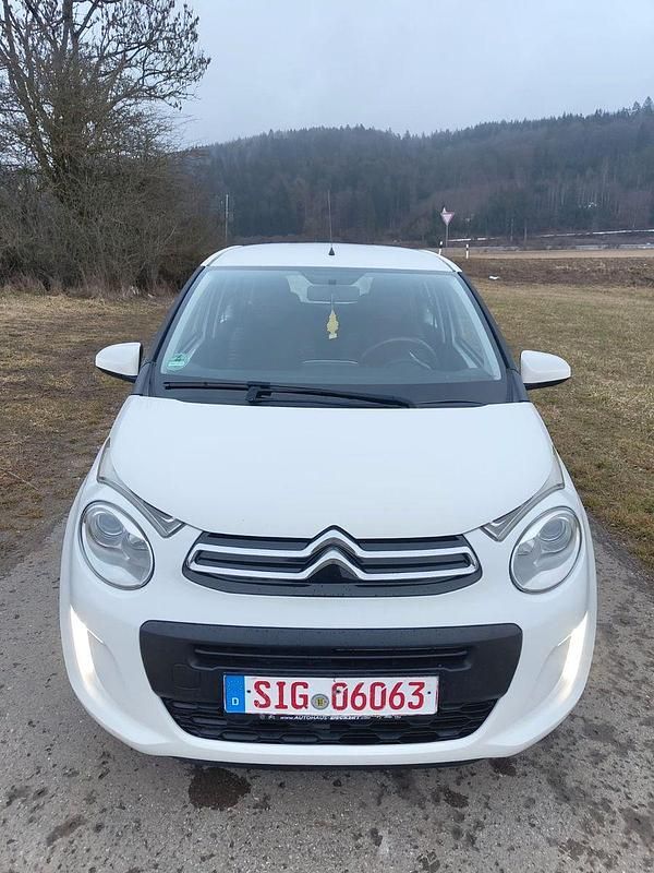 Gebraucht Citroën C1 Feel 69 PS (50 kW) 2015 Weiß Kleinwagen