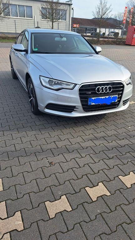 Grau Gebraucht 2011 Audi A6 Limousine | 10.400 € (Superpreis) - Bild 1/4