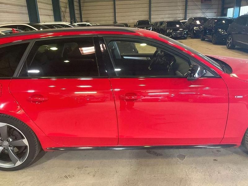 Second-hand Audi A4 Ambition 190 CP (139 kW) 2015 Roșu Break