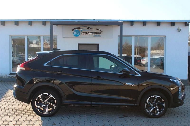 Gebraucht Mitsubishi Eclipse Cross Plus 188 PS (138 kW) 2024 Schwarz SUV