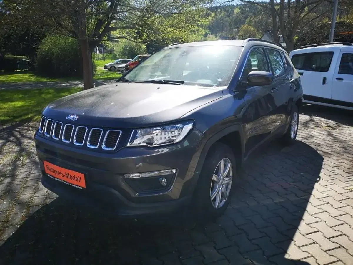 Second-hand Jeep Compass Longitude 140 CP (102 kW) 2018 Gri SUV