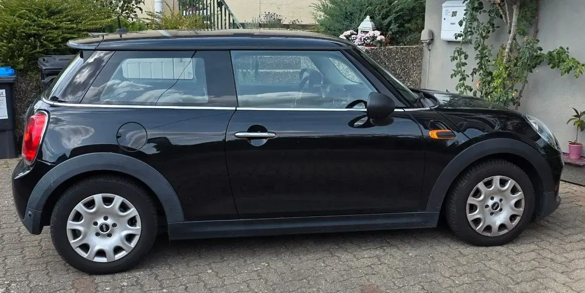 Gebraucht Mini ONE 75 PS (55 kW) 2015 Schwarz Kleinwagen