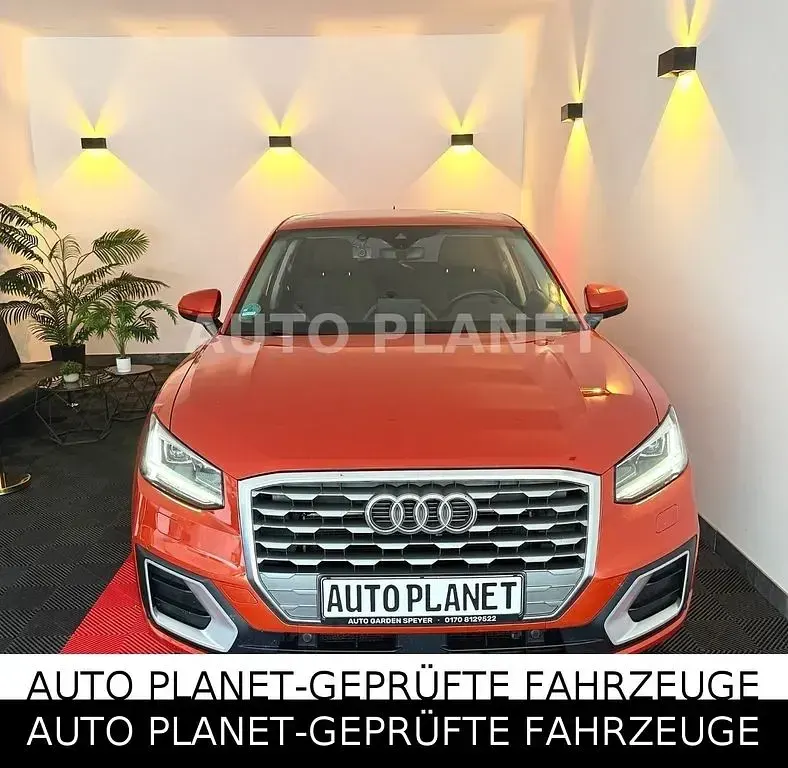 Gebraucht Audi Q2 Sport 116 PS (85 kW) 2019 Orange SUV