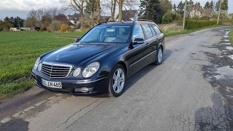Gebraucht Mercedes E280 Avantgarde 190 PS (139 kW) 2008 Blau Kombi