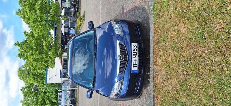 Blau Gebraucht 2004 Mazda 2 Comfort Limousine | 1.500 € (Fairer Preis) - Bild 1/4