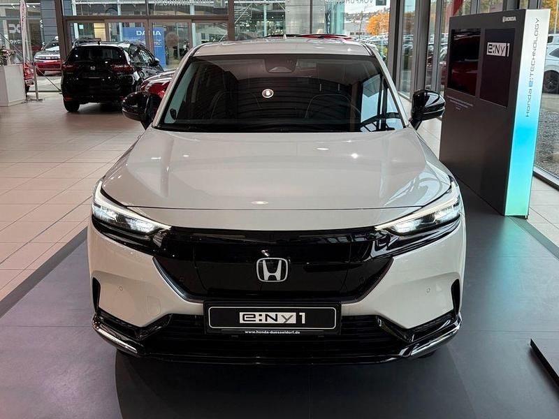 Neu Honda e:Ny1 150 kW (204 PS) 2025 Platinum white pearl (weiß) SUV