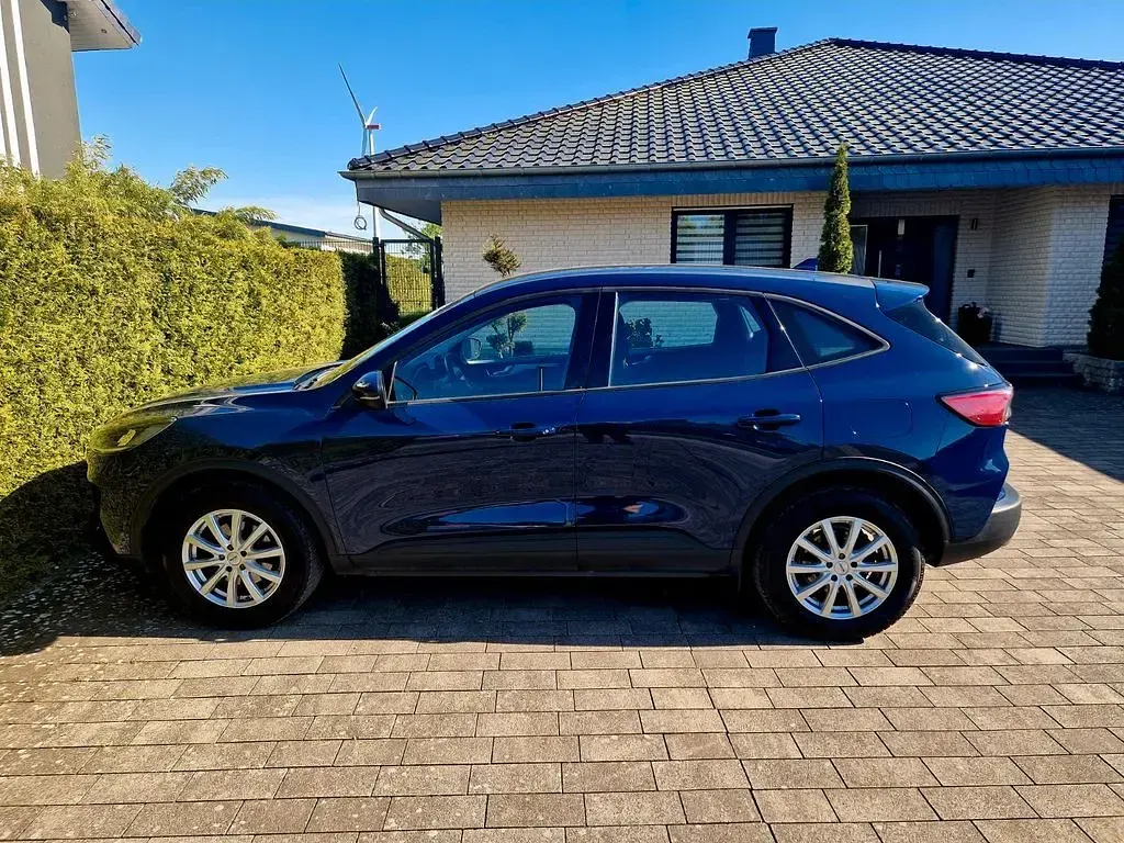 Gebraucht Ford Kuga 150 PS (110 kW) 2023 Blau SUV