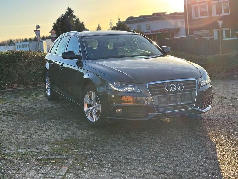 Gebraucht Audi A4 Ambiente 120 PS (88 kW) 2011 Grau Kombi