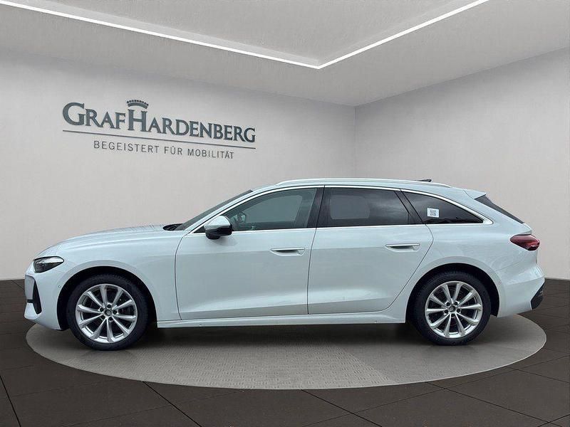 Gebraucht Audi A5 Ambiente 204 PS (150 kW) 2025 Gletscherweiß metallic Kombi