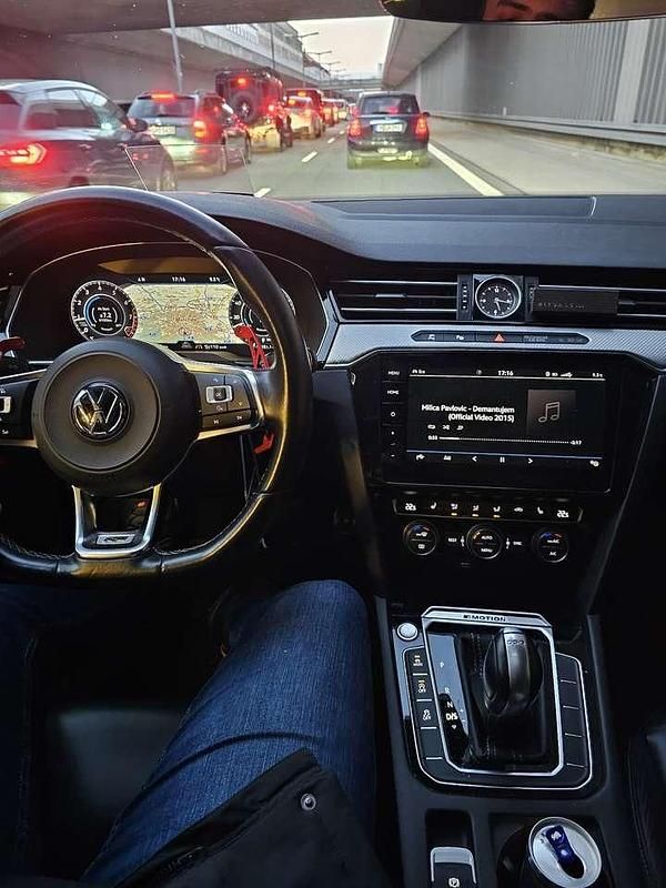 Gebraucht VW Arteon R-line 280 PS (205 kW) 2017 Rot Kleinwagen