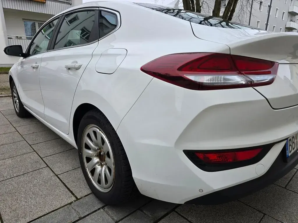 Gebraucht Hyundai i30 Style 140 PS (102 kW) 2020 Weiß Limousine