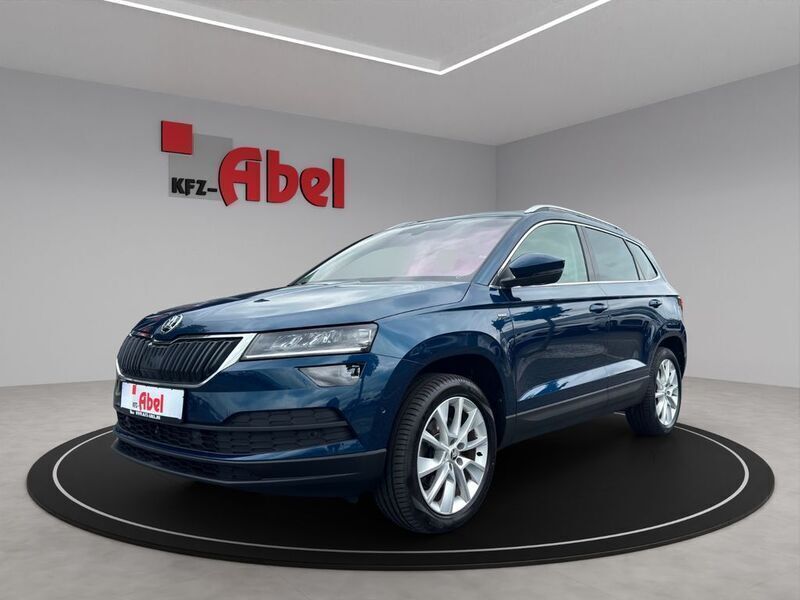 Blau Gebraucht 2022 Skoda Karoq Clever SUV | 27.800 € (Etwas zu teuer) - Bild 1/4