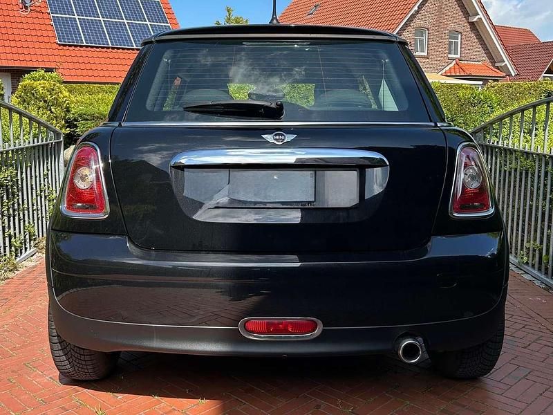Schwarz Gebraucht 2010 Mini ONE Kleinwagen | 4.400 € (Fairer Preis) - Bild 1/4