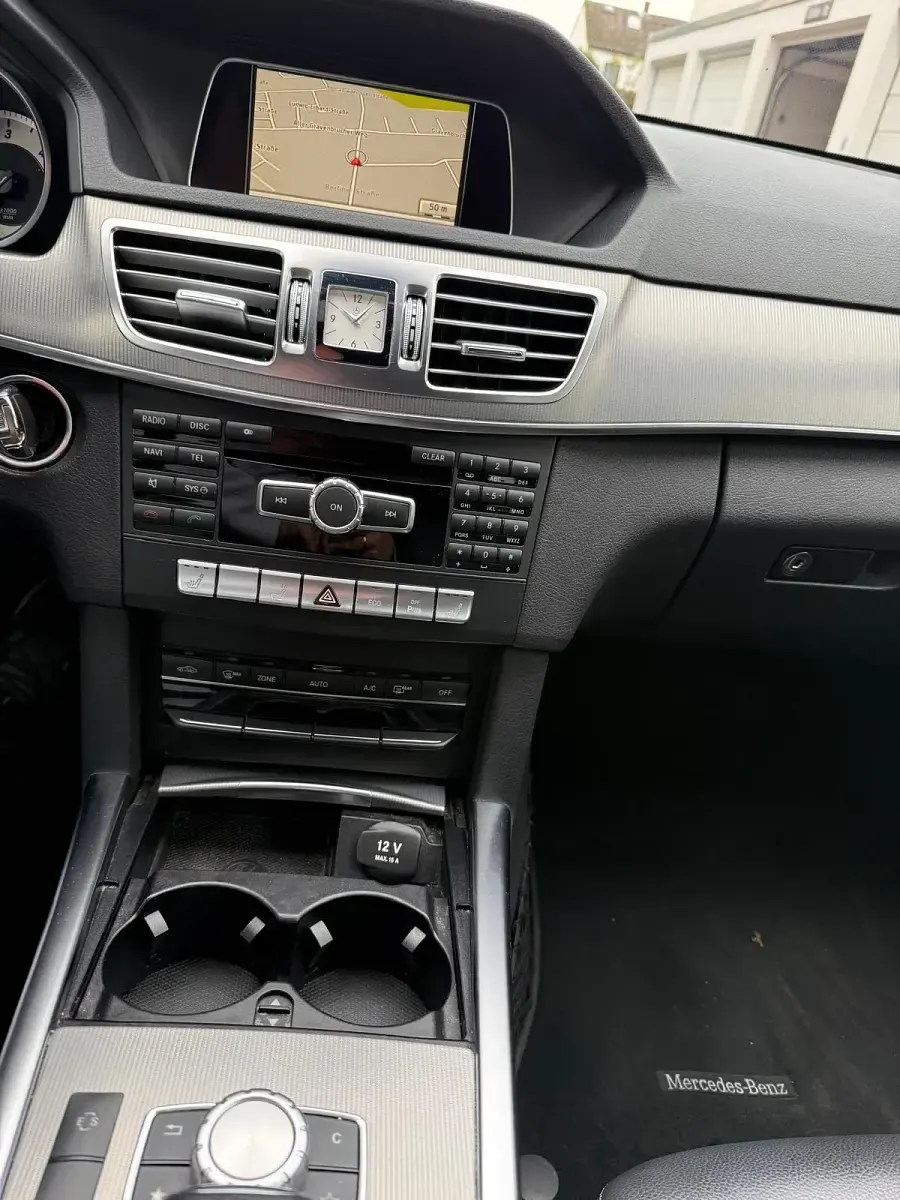 Second-hand Mercedes E220 Avantgarde 170 CP (125 kW) 2014 Negru Break