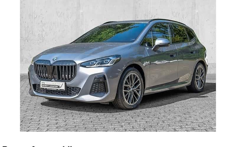 Grau Gebraucht 2022 BMW 218 M Sport Coupé | 29.250 € (Fairer Preis) - Bild 1/4