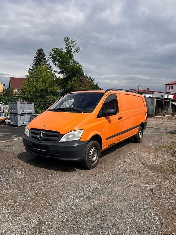 Gebraucht Mercedes Vito 136 PS (100 kW) 2011 Orange Van