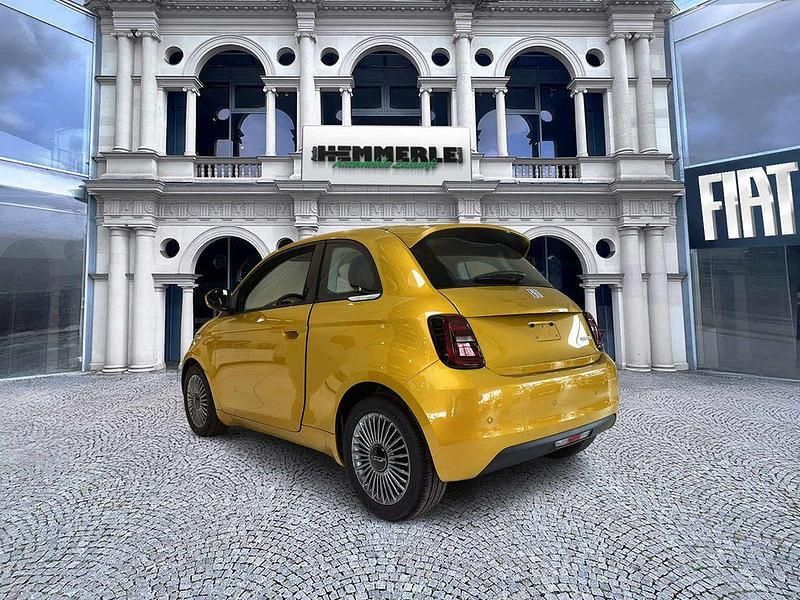 Neu Fiat 500 69 PS (50 kW) 2025 Gelb Kleinwagen